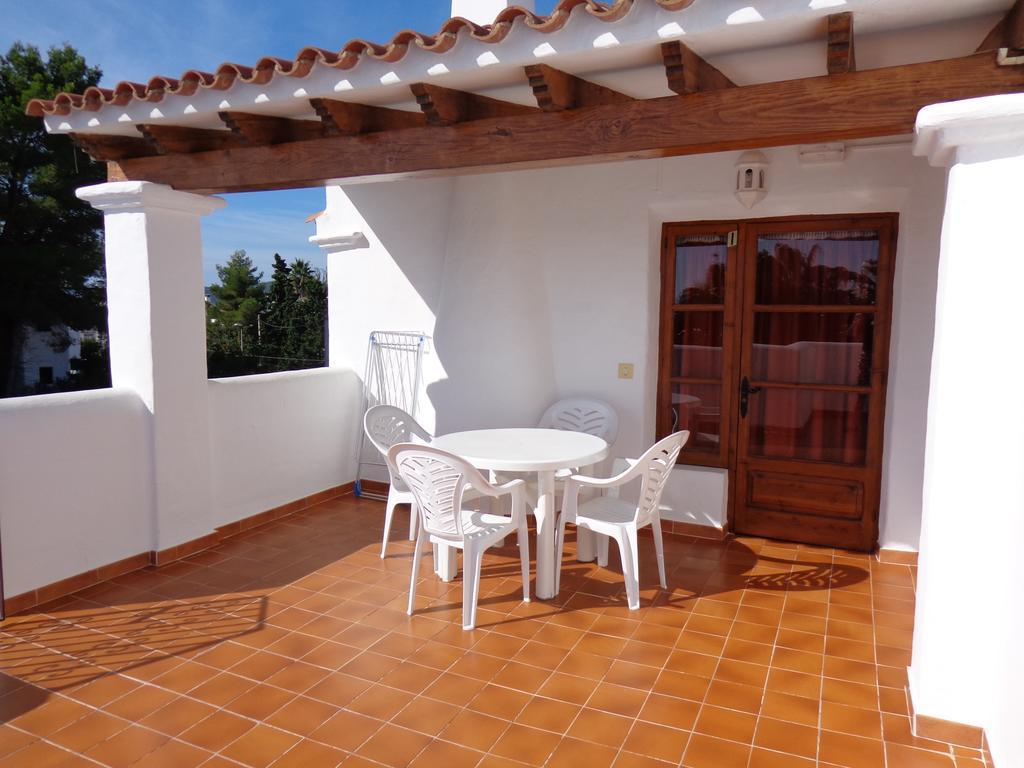 Apartamentos Los Pinares Benet Santa Eularia des Riu Exterior photo