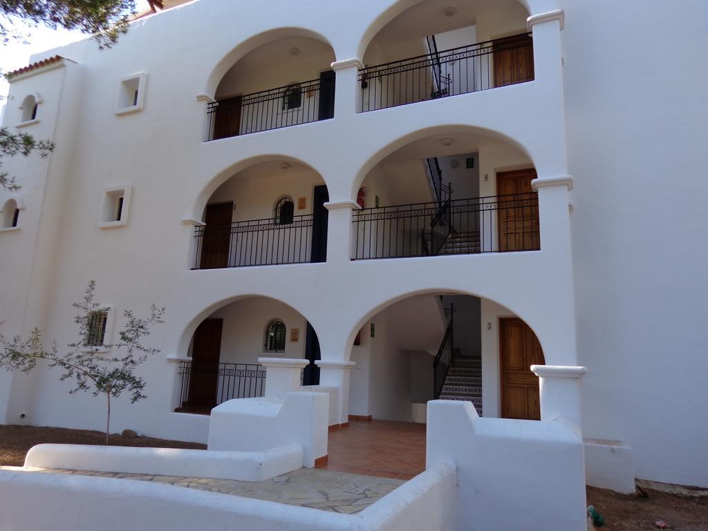 Apartamentos Los Pinares Benet Santa Eularia des Riu Exterior photo